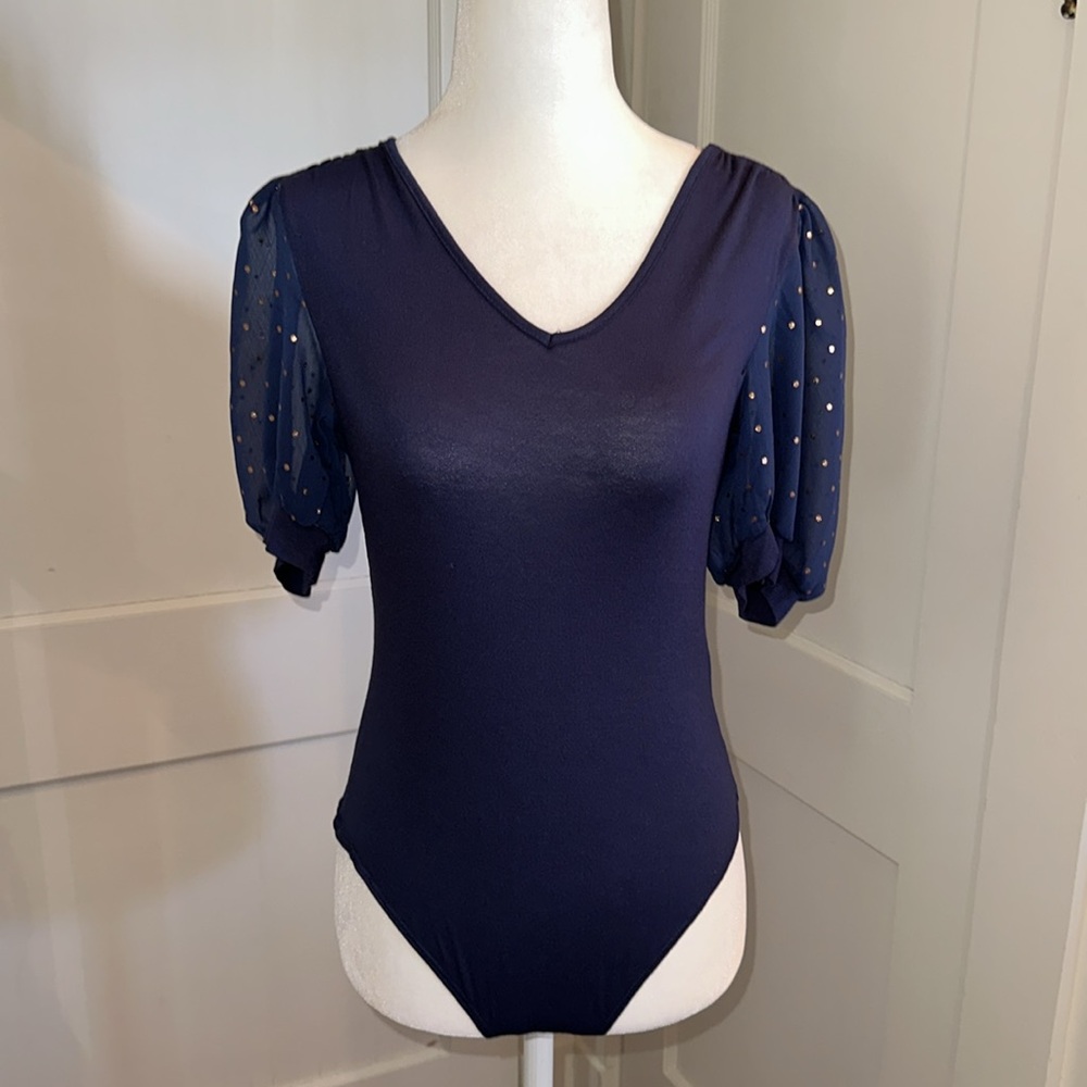 ⭐️ 5/$10 Junior’s Navy Blue Bodysuit Puff Sleeve Polka Dot Size Medium